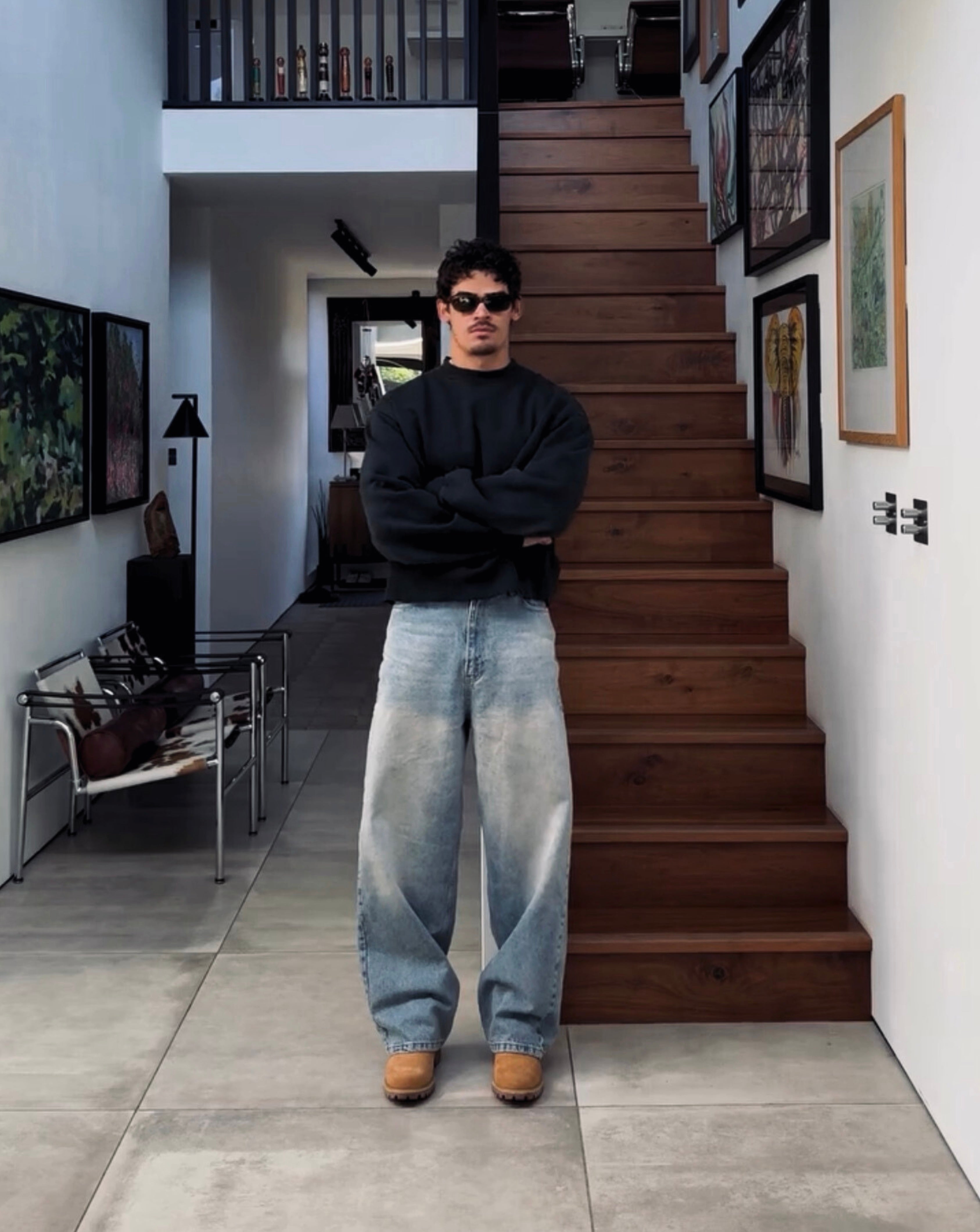 SWEATSHIRT-001 ( BLACK )