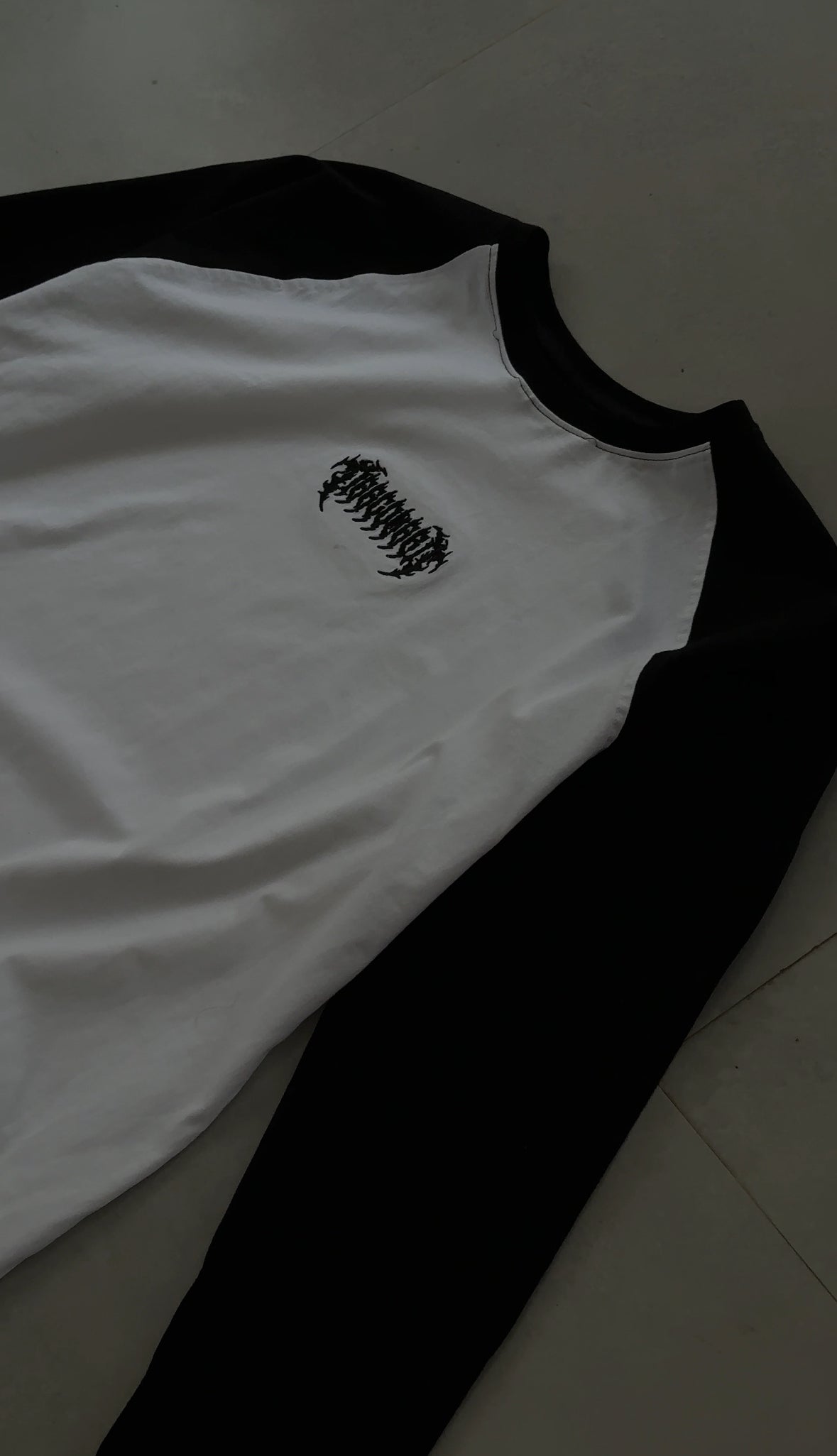 RAGLAN 001